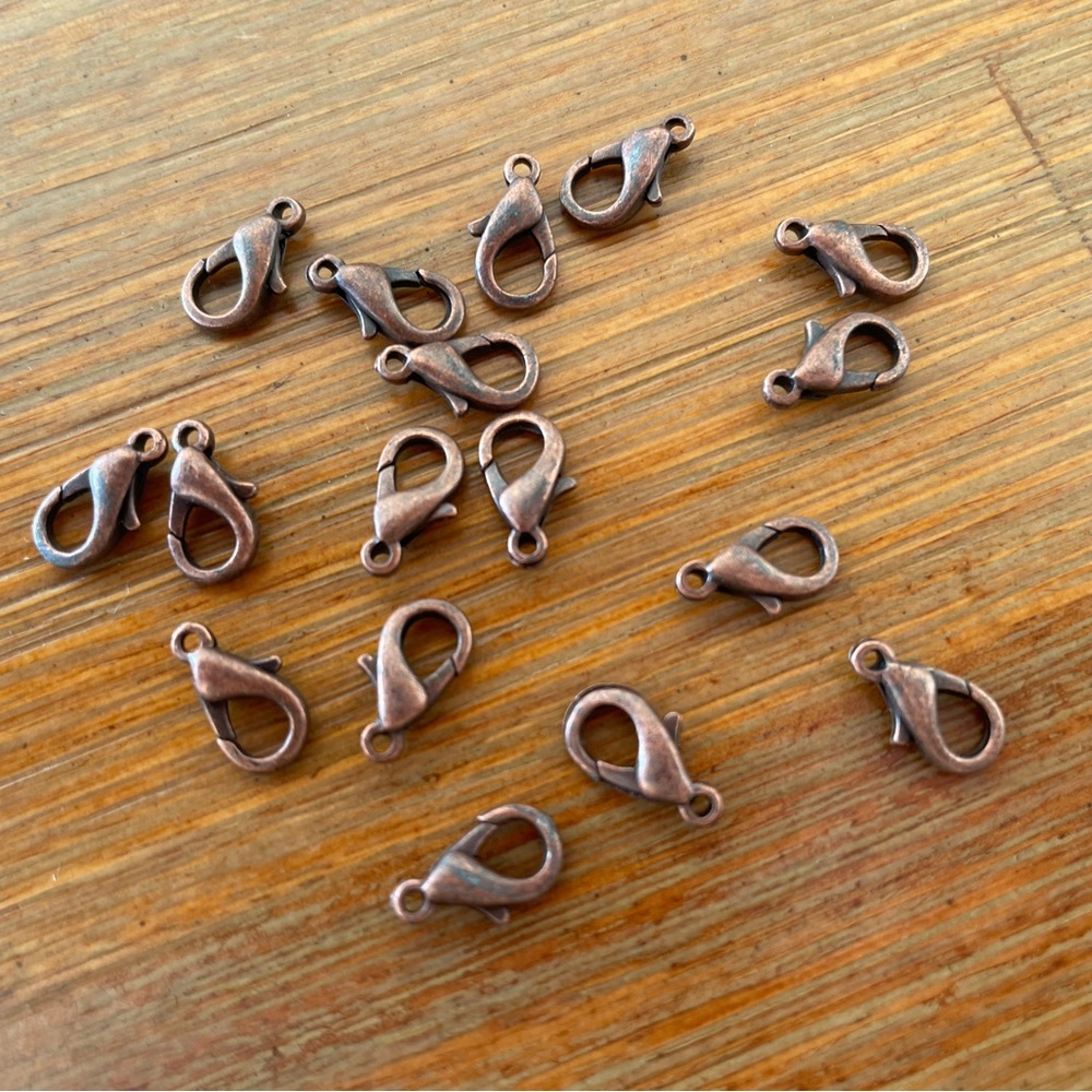 17 Lobster Claw Clasps 11mm in Antique Copper Tone for Jewelry Craft Making